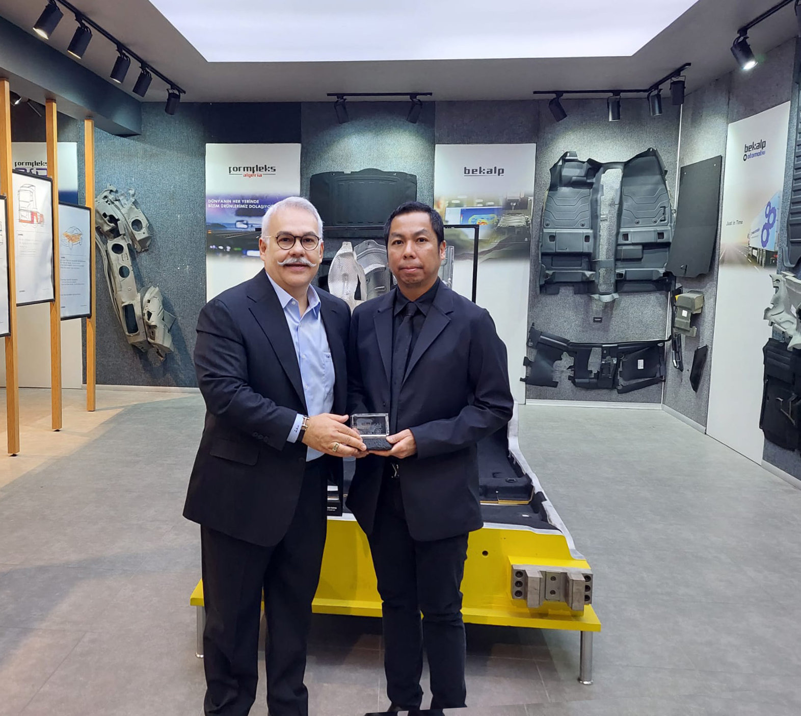 TAYLAND KONSOLOSLUĞUNDAN FORMFLEKS’E ZİYARET